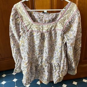 American Eagle blouse in size small